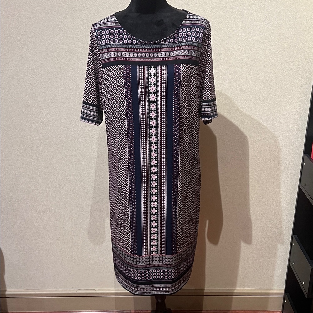 Roz & Ali Geometric Black and White Midi Dress